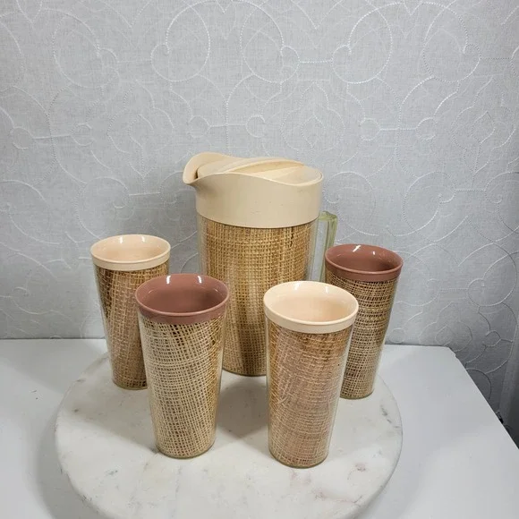 Vintage Rafia Insulated Pitcher 4 Cups Woven Burlap MCM Tiki Boho Beach Pool - Picture 5 of 16